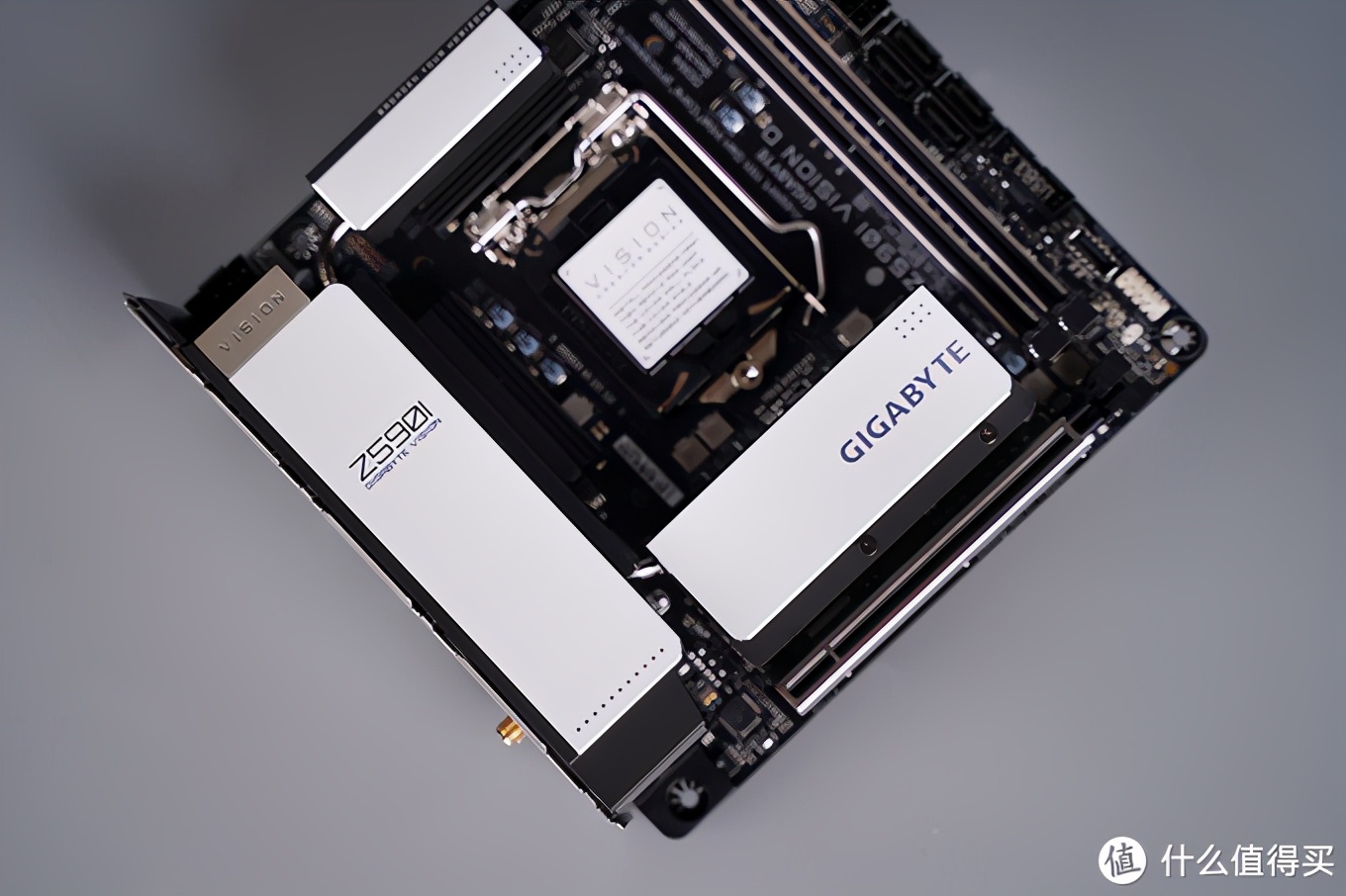 乔家一物:大号ITX装机分享,黑白美学的体现