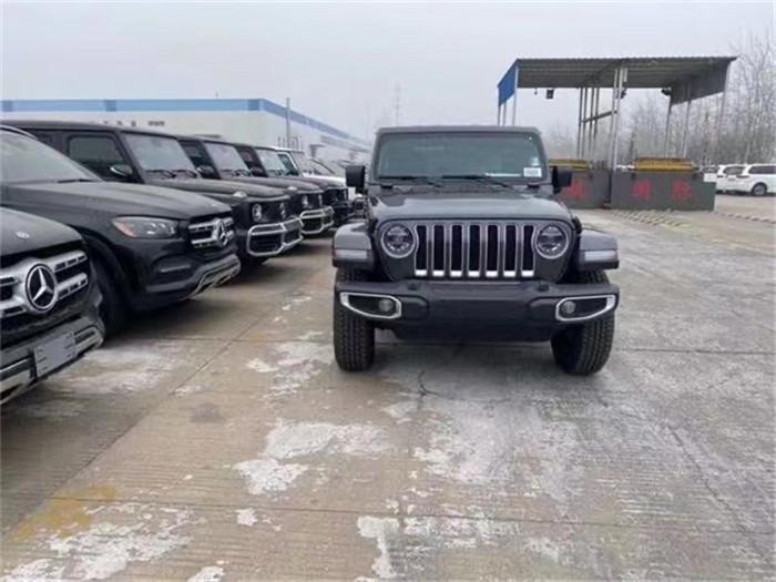 吉普越野车牧马人和自由行,jeep牧马人2024撒哈拉真实图片