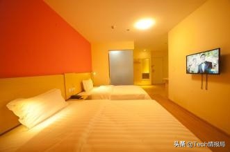 7天酒店跌下神坛，两年关店239家，曾经的连锁酒店之王怎么了？