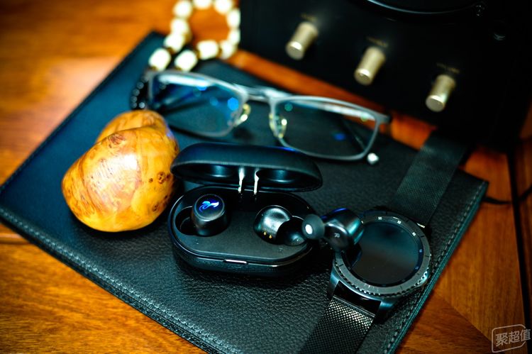 惠威aw-76真无线蓝牙耳机评测,惠威蓝牙耳机aw-73使用评测