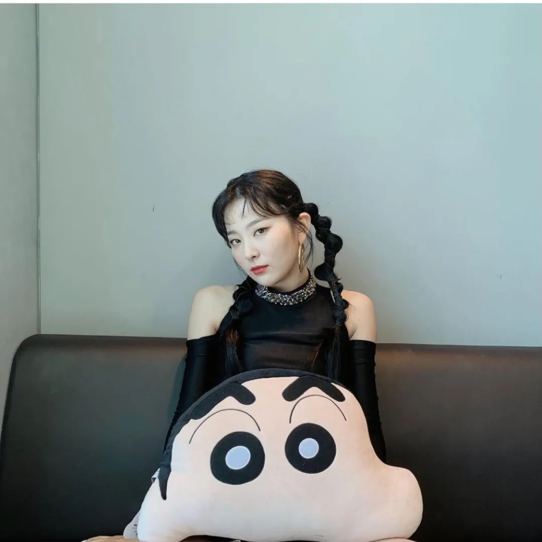 看看自己嘴型适合怎么涂口红,怎么让嘴唇涂完口红后显得很水润