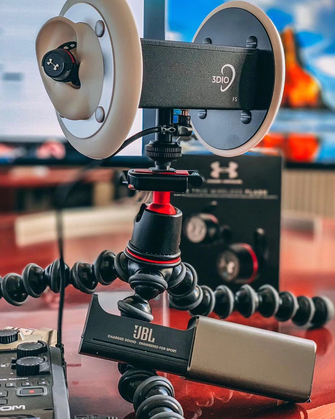 用过JBL耳机后，才知道在运动领域BOSE和BO原来只是个弟弟