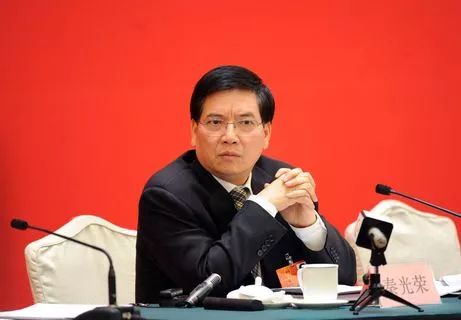 “开创省委书记主动投案先河”，大批云南干部谈秦光荣落马