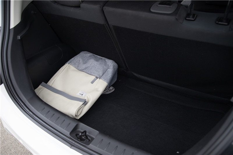 奔奔e-star多少钱值得买,长安奔奔e-star4.98万值得入手吗