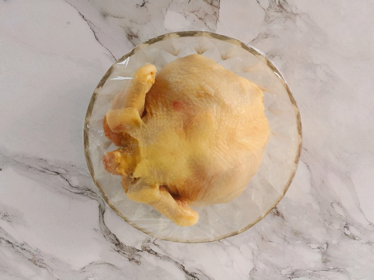 自己亲手做的盐焗鸡好吃好味道,简单又嫩滑的盐焗鸡