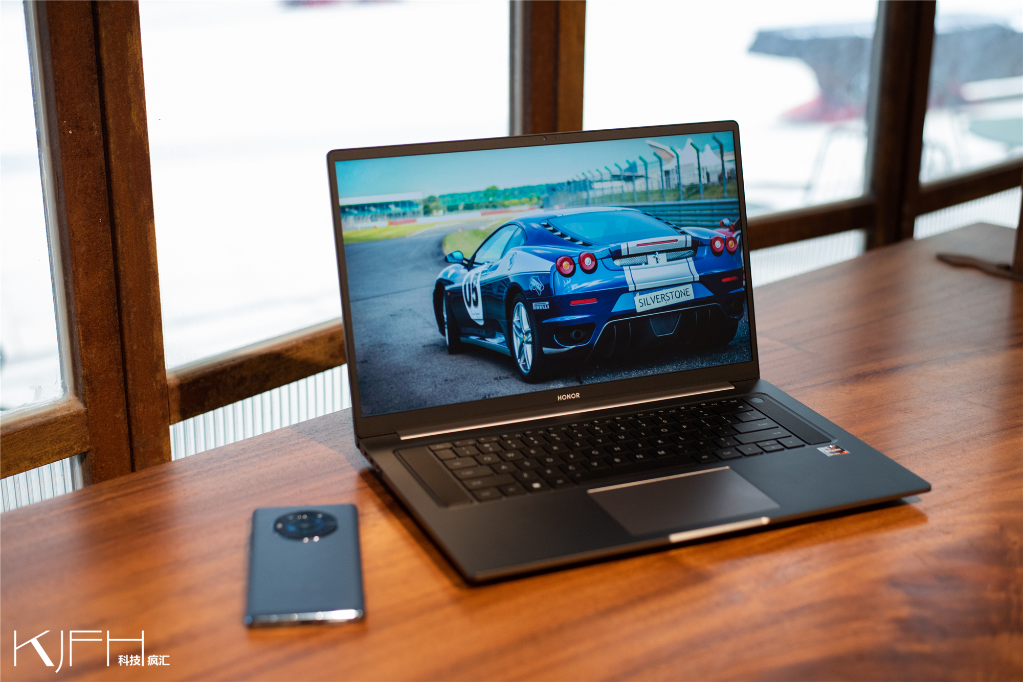 荣耀magicbook16pro和v14怎么选,荣耀magicbookpro16.1英寸锐龙版