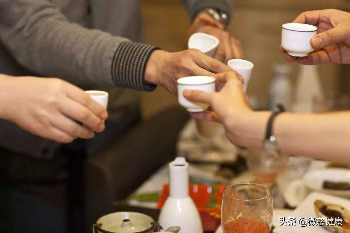 胃里总是胀气怎么办,胃反复的胀气隐痛是胃癌吗