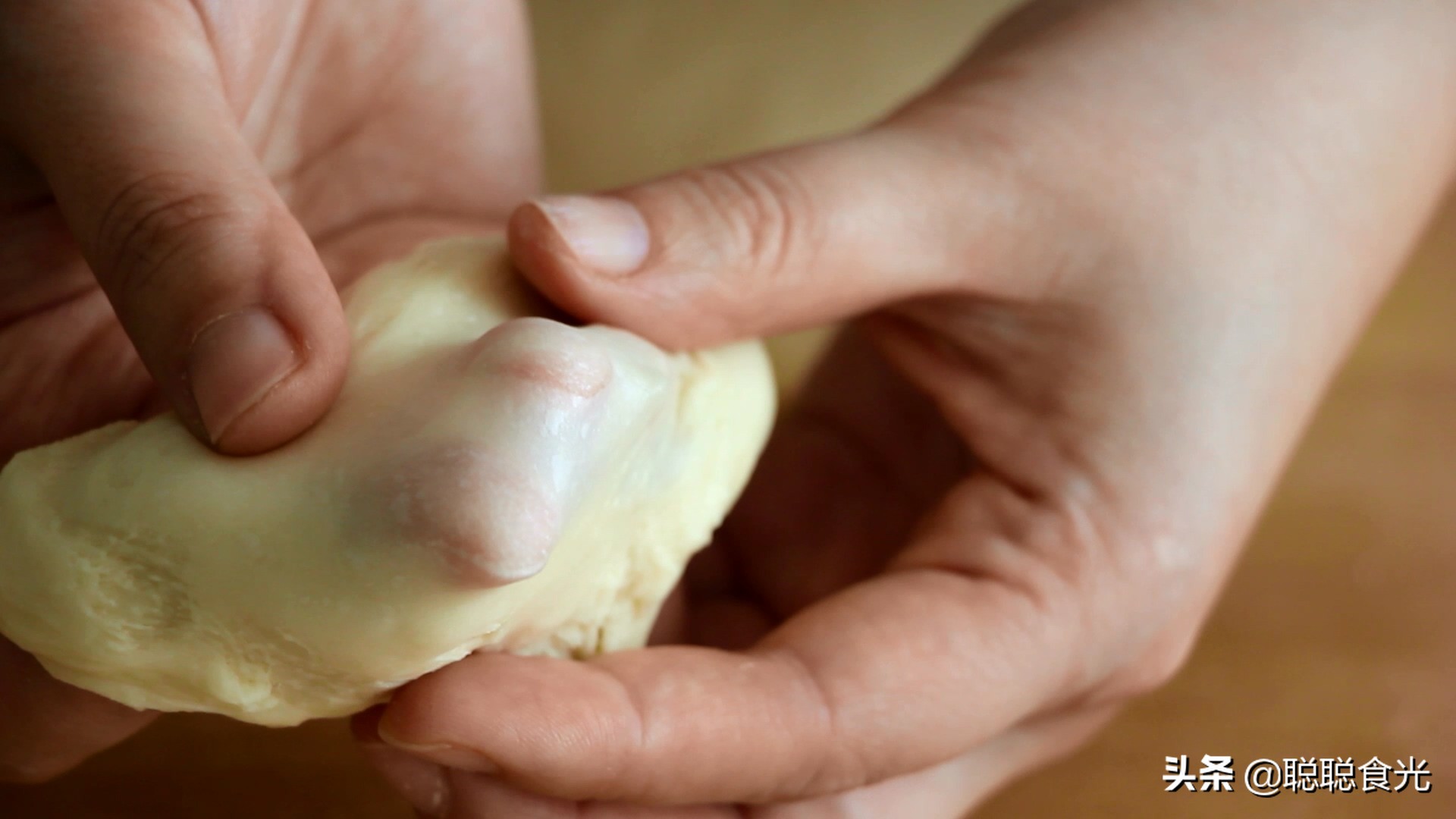 馒头和面包的区别,面包和馒头体现什么差异