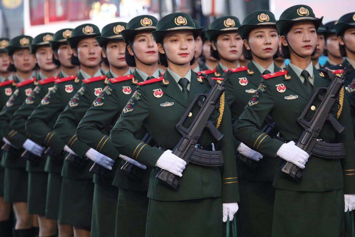 中国*警武**司令、俄罗斯近卫军司令、美国国民警卫局局长谁权力大？