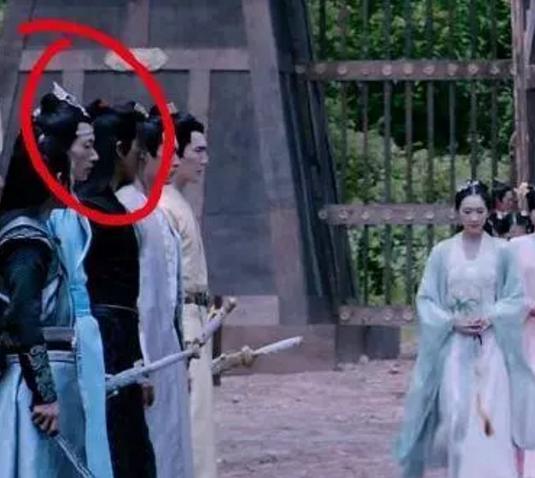 陈情令肖战被打动图,陈情令肖战高光镜头