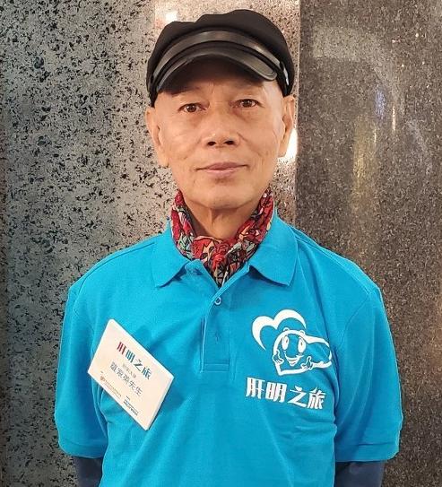 73岁老戏骨自曝患癌心酸事,手术后有漏尿现象,为解尴尬自制尿袋