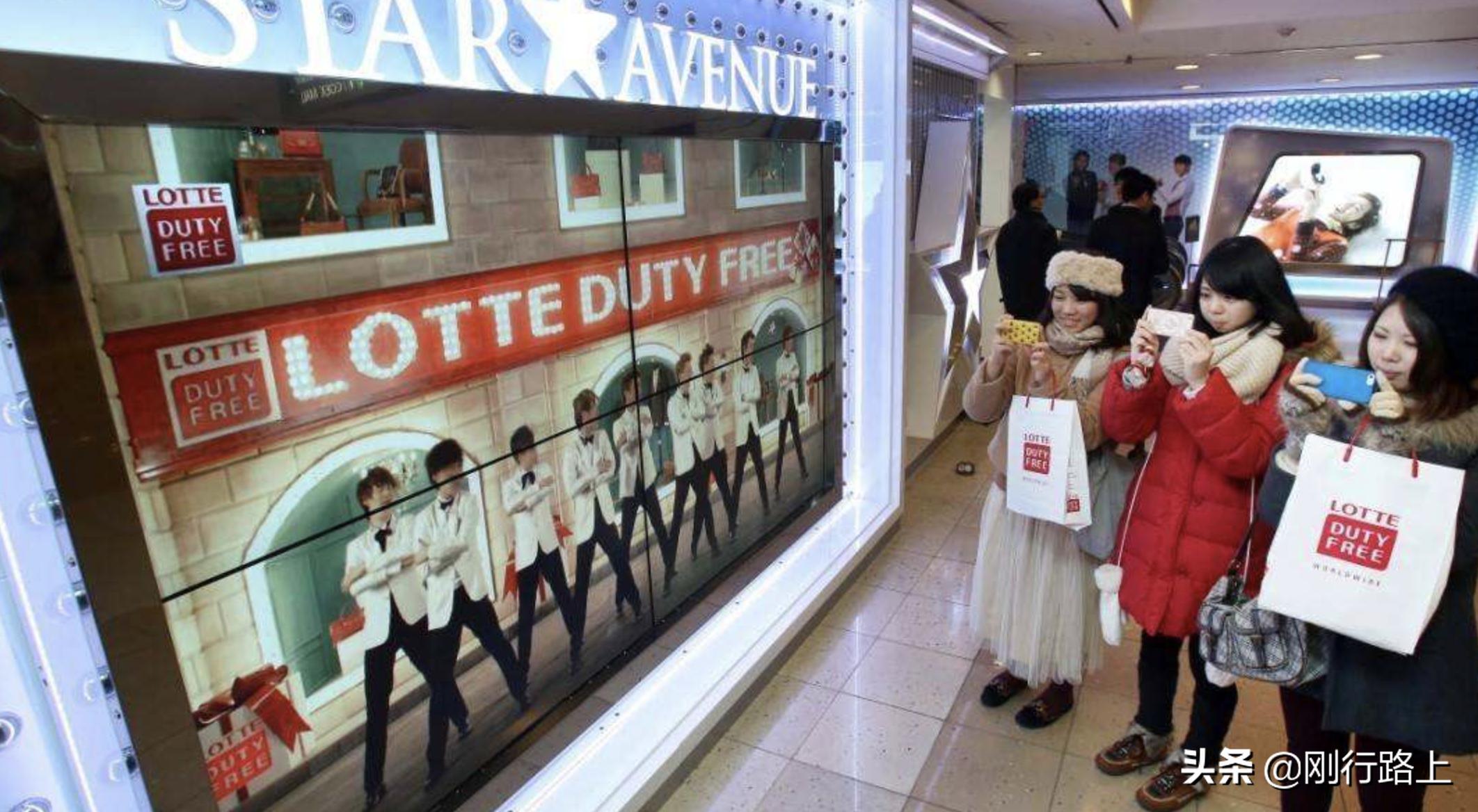 当一度热门的韩国游开始冷却以后,却带火了中国代购