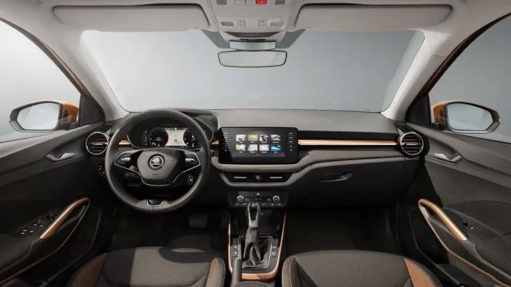 它能否超越飞度,斯柯达晶锐和飞度哪个好