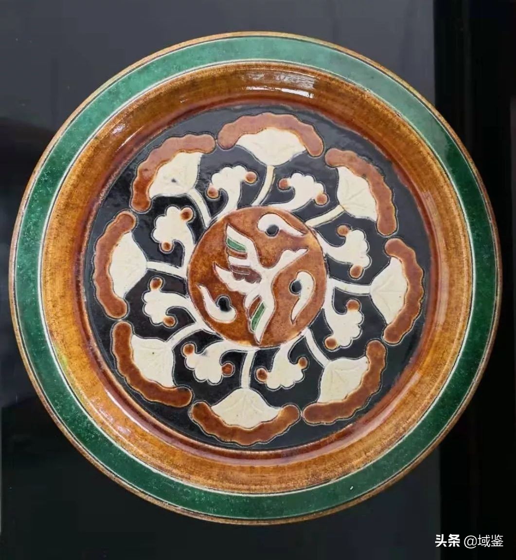 唐三彩与宋三彩辽三彩区别,唐三彩和辽三彩哪个值钱