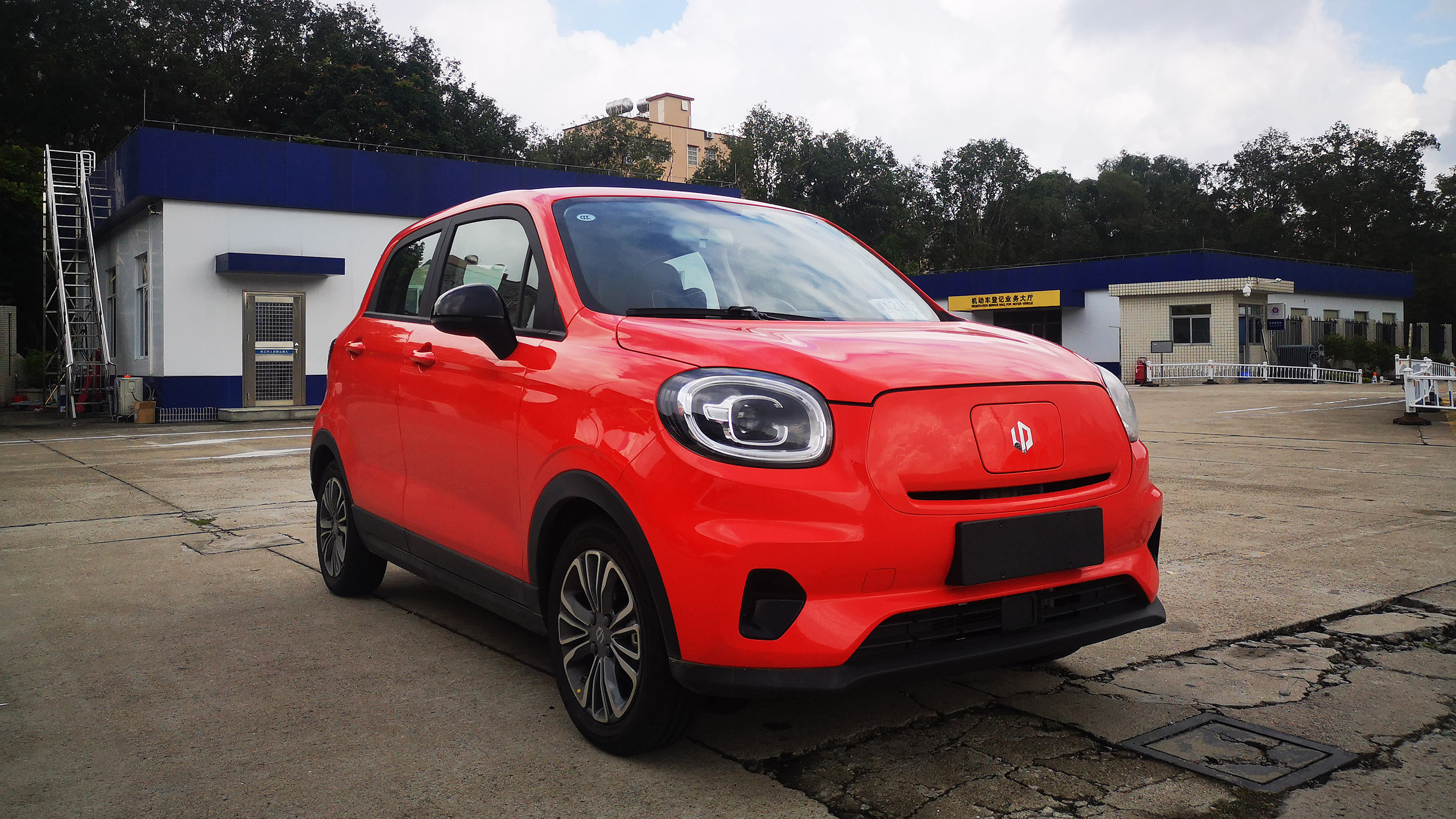 403公里续航,零跑t03310轻享版深度体验