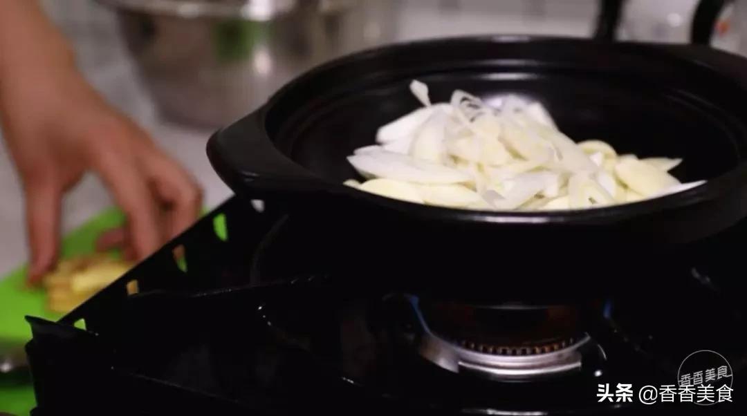 生焖排骨的家庭做法大全集,这样烧排骨软烂入味实在太下饭了