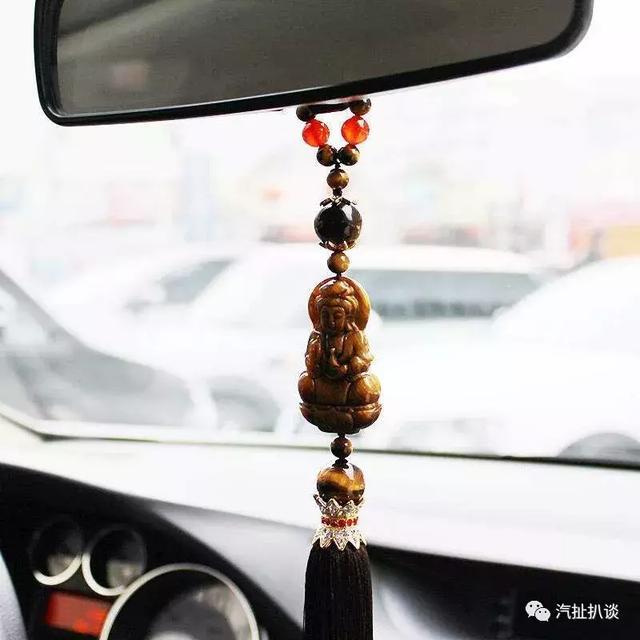 车内挂件福字红绳教程,提车仪式红绳编花