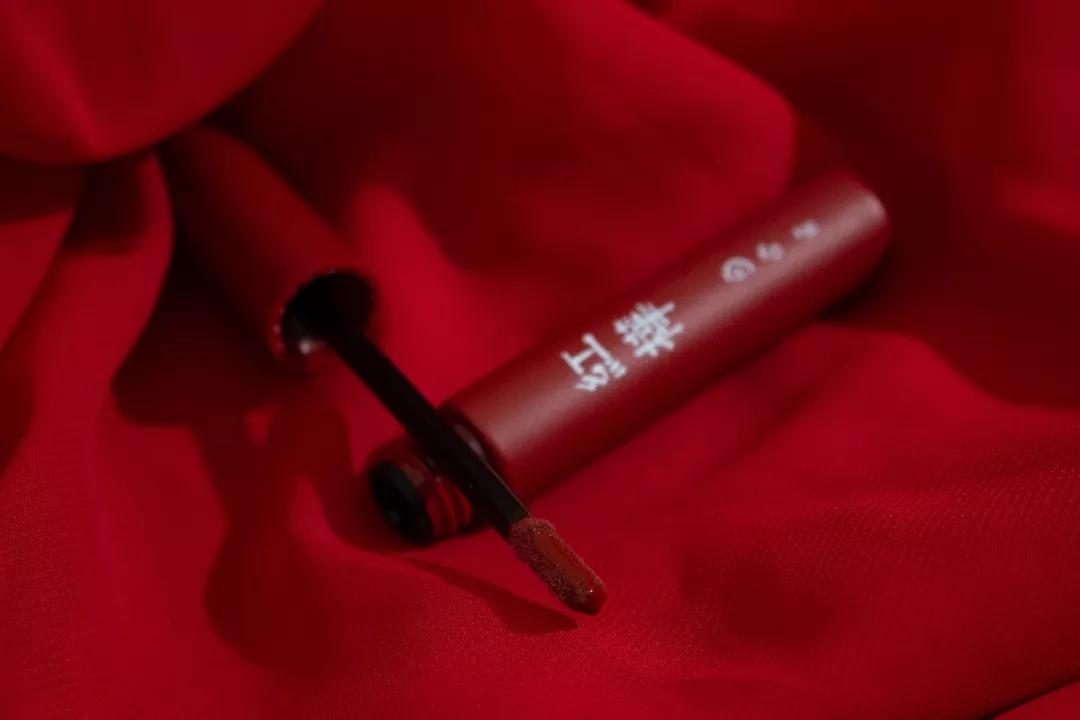 秋冬必备的雾面哑光口红，易烊千玺为你选好了