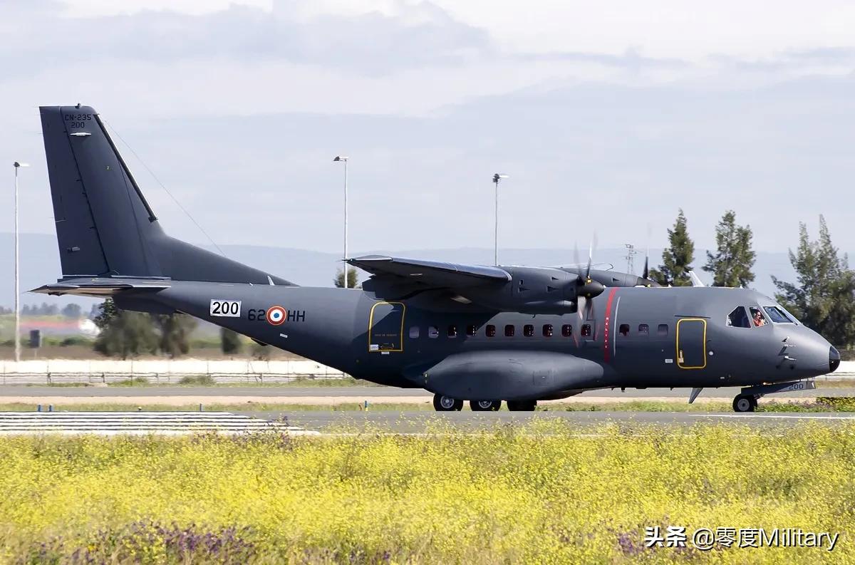 世界空军海军陆军,法国勒图贝空军基地