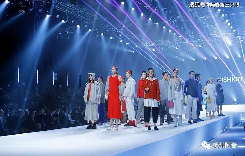 以纯2017秋季新品,以纯2021秋季时装周