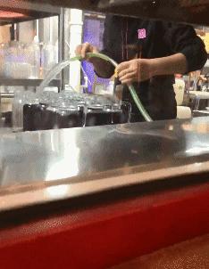 笑死人不偿命搞笑动图,p图搞笑视频笑得肚子疼