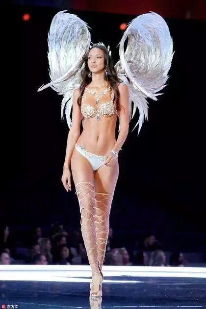 23年维密FantasyBra最全盘点，原来天使们有这么多的秘密