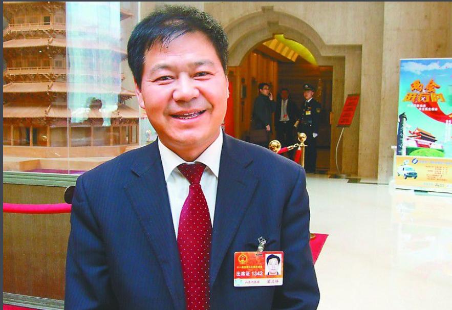 怼清华学不到本事,广告成全国段子,他技校学生企业要招聘得交钱