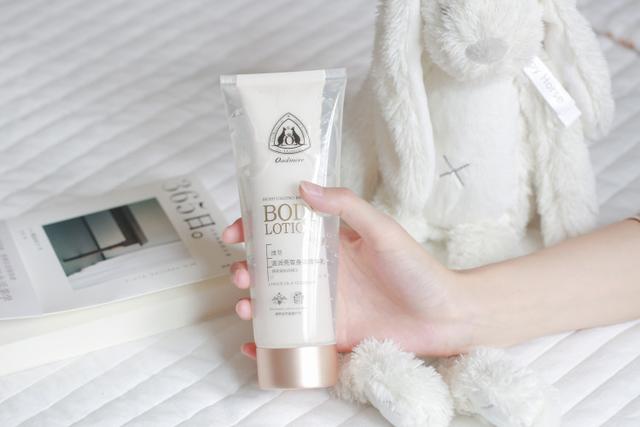 皮肤太干燥怎么样才能补充水分,按摩哪个穴位可以让皮肤补充水分