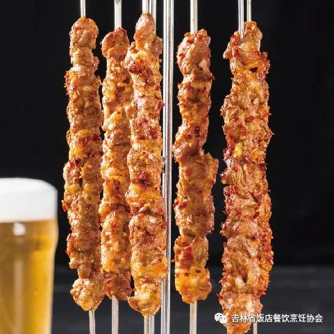 羊肉现切现穿串现烤,延吉羊肉串推荐