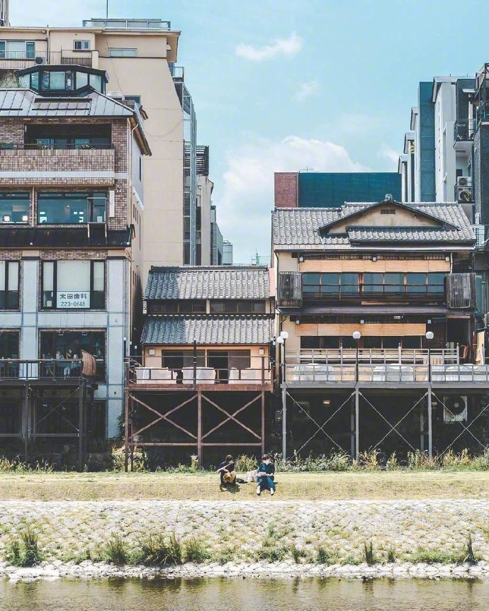 爱上有妇之夫却不会插足他的家庭,如果你爱上一个有妇之夫怎么办