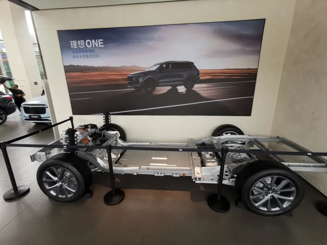 理想one4座试驾,理想one购车现场