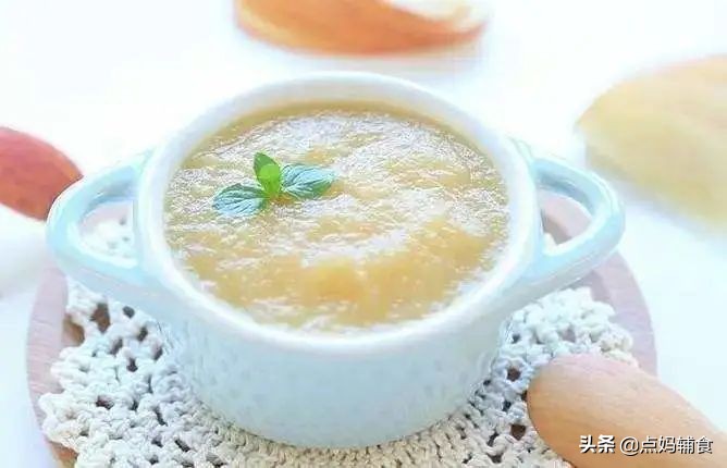 6-7月婴儿一天喂几次辅食食谱大全,6个月宝宝辅食可以代替一顿奶吗