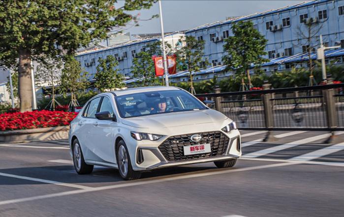 影豹1.5和2.0外观,影豹1.5t先行版