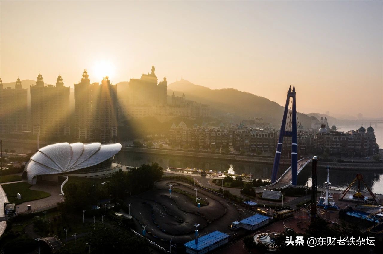大连星海广场喷泉夜景航拍超清,航拍大连星海广场高清视频