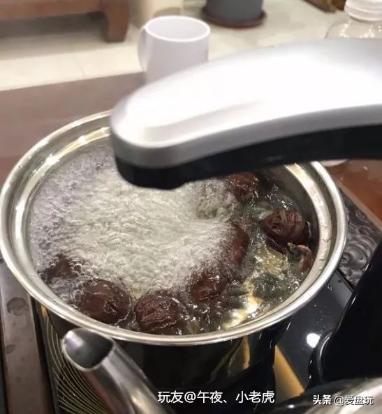 放了2年的凤眼,翻出来,虫子能组一个篮球队了