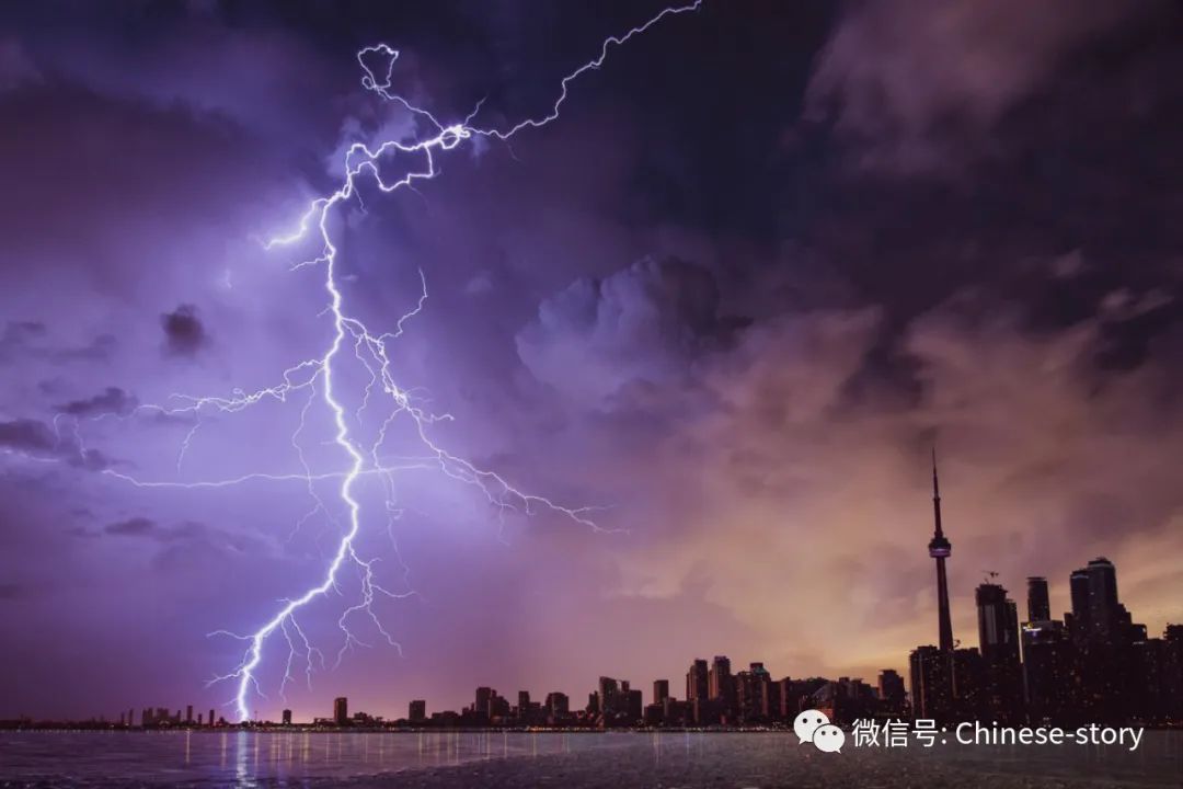 避雷针上面尖是什么金属,避雷针顶端带什么电