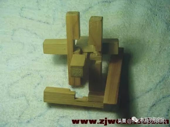 鲁班锁六柱印教程,鲁班锁四根怎么拼