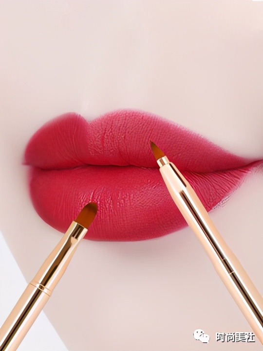 毁容级化妆坏习惯你中招了吗？