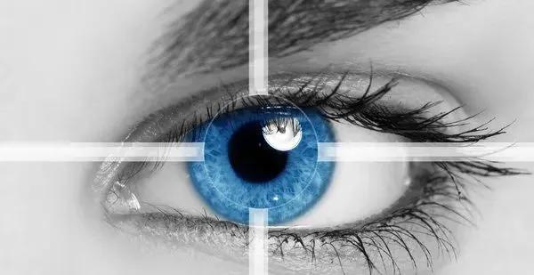 先天性眼睛散光怎么恢复正常,小孩眼睛后天性散光怎么恢复正常