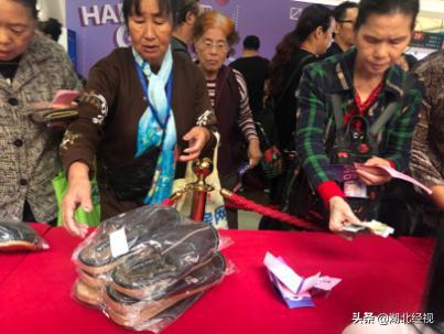 武汉千人狂欢派对,武汉人的狂欢