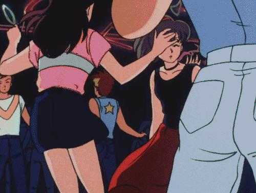 女生故意去蹦迪,女生为了去蹦迪能有多拼命