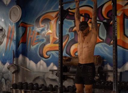 腹肌训练为啥会痛,腹肌训练腰部用力怎么改善