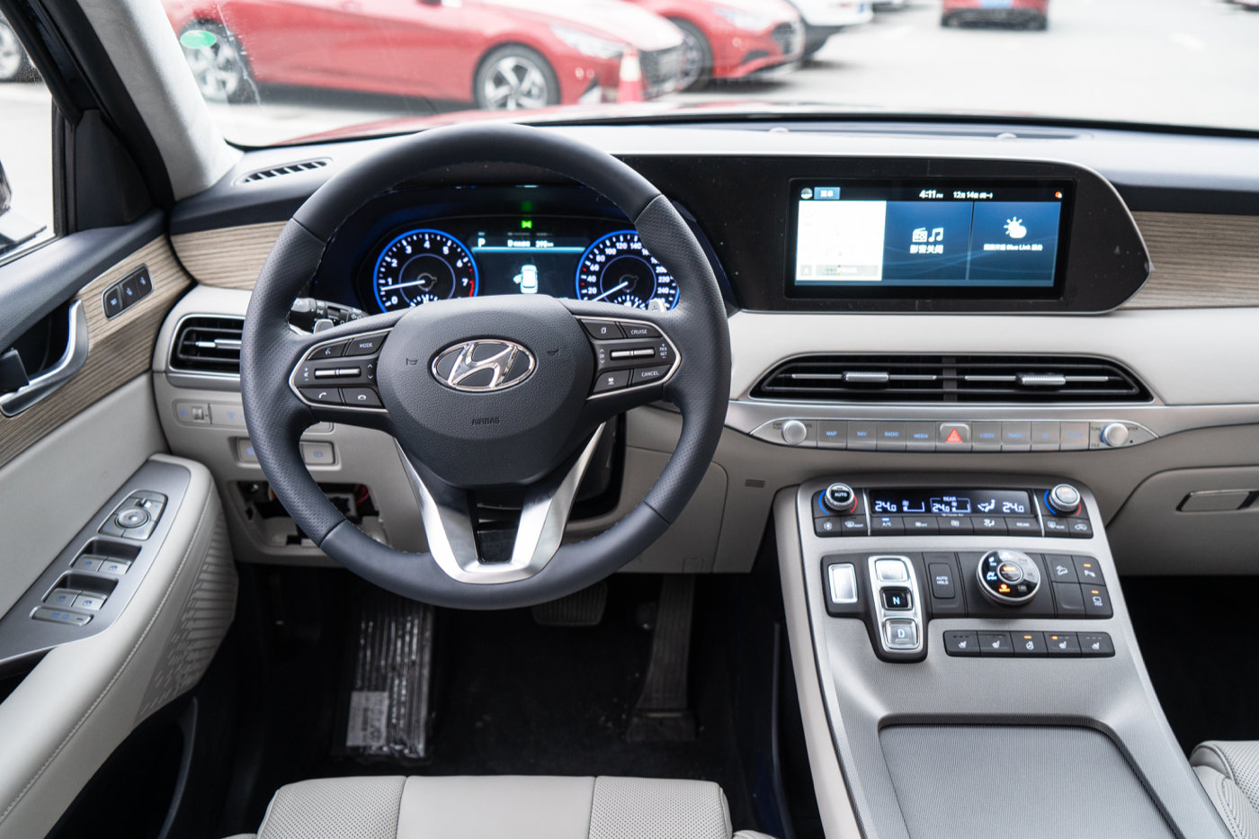 现代帕里斯帝黑武士试驾,2022现代豪车帕里斯帝试驾视频