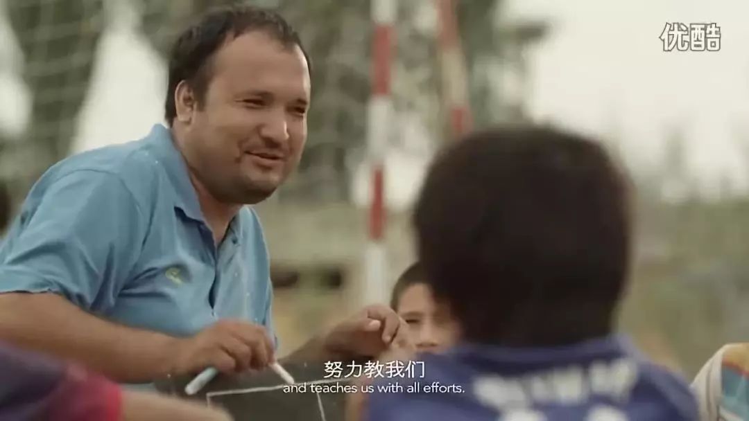 零关注，无评分，这部国产良心告诉你：没钱还谈球