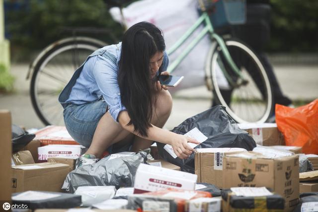 聚青社,什么是“私域流量”和“公域流量”?