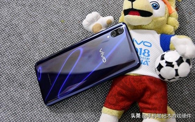 价位在2000到3000之间的手机,推荐一款3000左右性价比高的手机