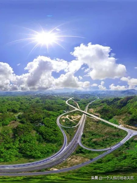 中国最适合自驾游的十条绝美公路,中国最顶级的自驾进藏公路