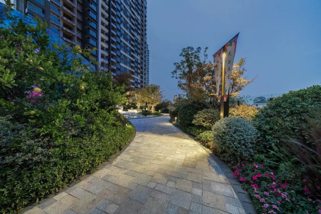 「泛亚出品」面向天空谋划未来TOD上盖的秘境花园