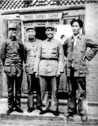 张国焘与他要“开除”的*共中**四大领袖