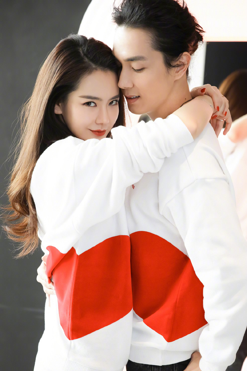 戚薇李承铉撒狗粮爱要大声说出来,戚薇李承铉公布结婚照